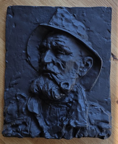 Wandrelief aus gusseisen - wandrelief,