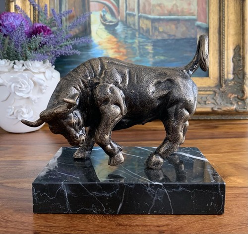 Stier skulptur eisen figur - eisen,