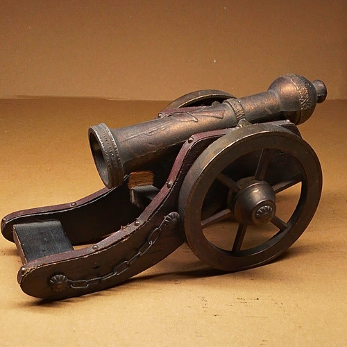 Dekorative deko kanone aus - dekorative,